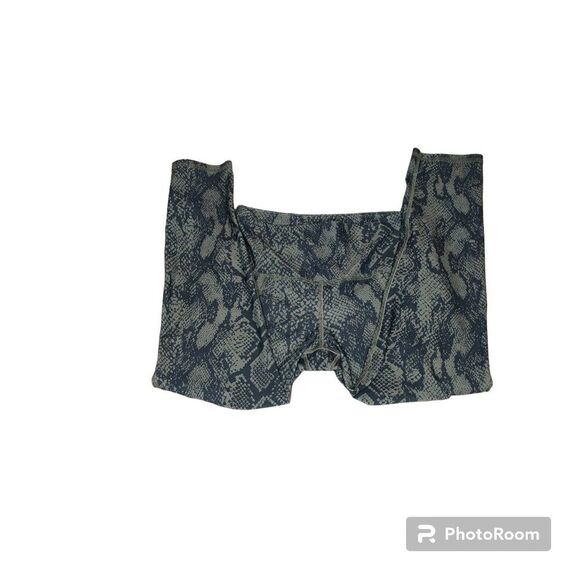 NOLI Active Green Python Snakeskin Print Cropped Yoga Leggings, Size M - Picture 4 of 8